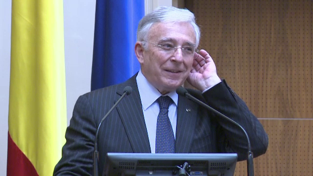 Mesajul lui Mugur Isarescu pentru romanii care vor sa ia credite: "Are o perioada de mare euforie, pe urma una de durere"