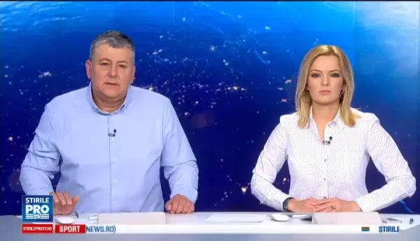 Momentul in care o tornada a distrus o locuinta din SUA. O femeie se afla in acel moment in casa