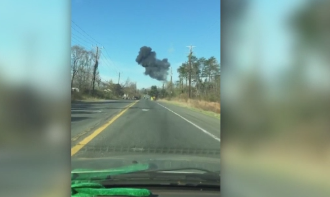 Un avion de vanatoare F 16 s-a prabusit in Statele Unite. Pilotul a reusit sa se catapulteze