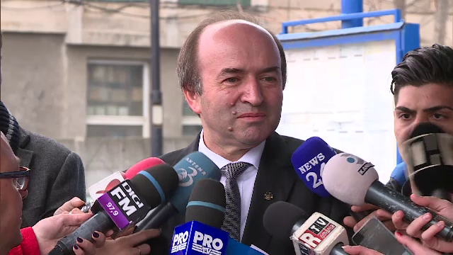 CSM acuza ca magistratii nu stiu ce prevede proiectul Legii salarizarii. Ministrul Justitiei: Unele sporuri sunt "in pericol"