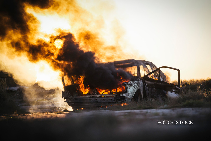 Un agent de penitenciar, gasit carbonizat in masina sa. Ipoteza socanta a anchetatorilor