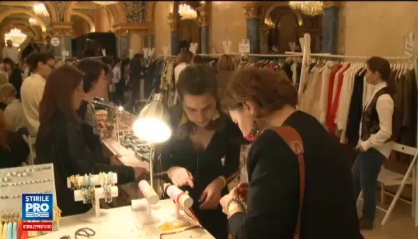 Targul de bijuterii din Capitala va pune la dispozitie cadouri pentru Paste. Artistii au creat inele din portelan cu piper