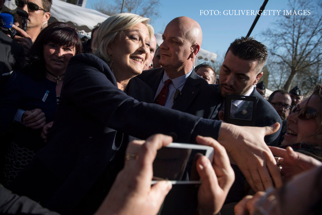 Violente la un miting electoral al lui Marine le Pen, in Corsica. De ce vrea sa interzica toate meciurile de fotbal pe 5 mai