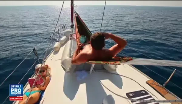 La un targ de ambarcatiuni din Capitala au fost expuse barci cu aer conditionat si bucatarie. Cum arata cea de 70.000 de euro