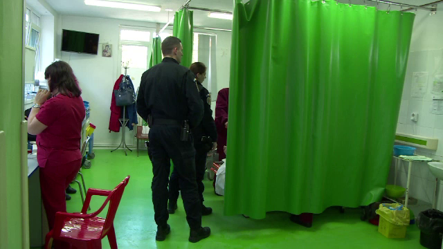 Incident violent la Spitalul de Urgenta din Galati. Ce i-a facut un pacient unei asistente care ii acorda primul ajutor