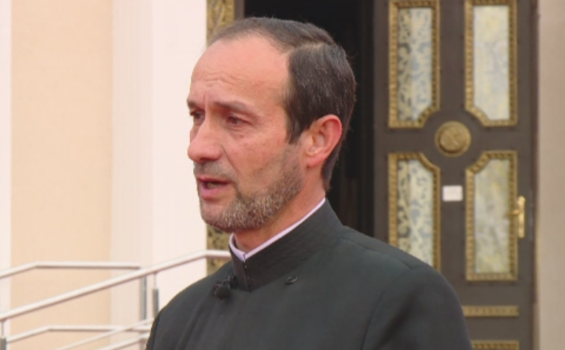 Povestea dramatica a unui preot din Bacau, de 12 ani alcoolic abstinent. "Nu ma urcam niciodata treaz la volan"