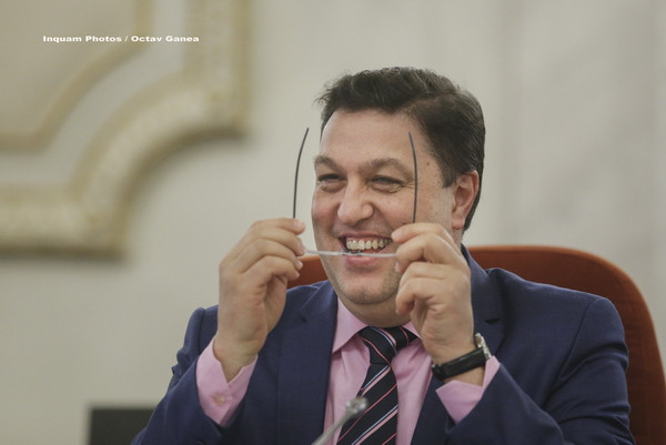 Senatorul Serban Nicolae, aluzie la sloganul "noaptea ca hotii": Si Mantuitorul a inviat tot noaptea, s-a si nascut noaptea
