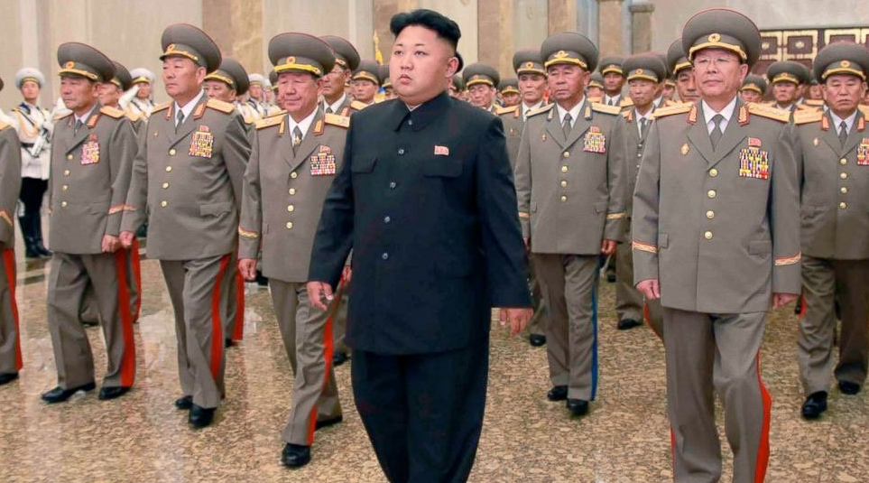 Coreea de Nord anunta ca e "gata de razboi" dupa ce SUA a mutat mai multe nave de lupta in apropierea peninsulei Coreene