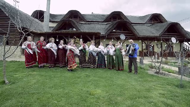 Jurilovca, satul de pescari lipoveni din Delta, isi asteapta oaspetii de Paste. Bucatele care au inlocuit traditionalul miel