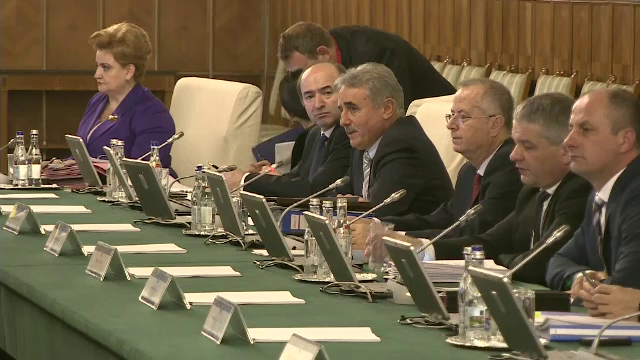 Scandal urias cu pensiile din Pilonul II. Cel mai mare fond din Romania trimite un avertisment, iar Guvernul reactioneaza