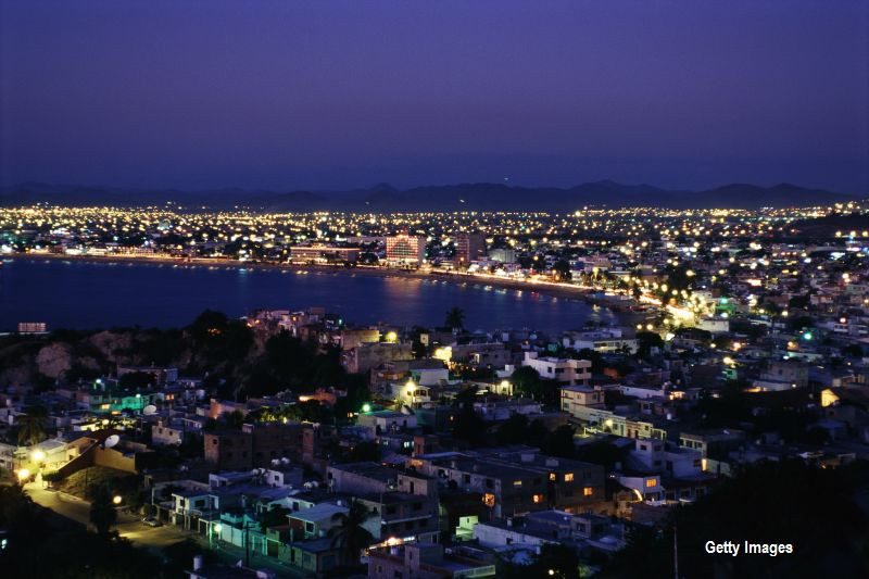 Trupurile a trei barbati decedati, aruncate din avion, in Mexic. Unde a aterizat unul dintre ele