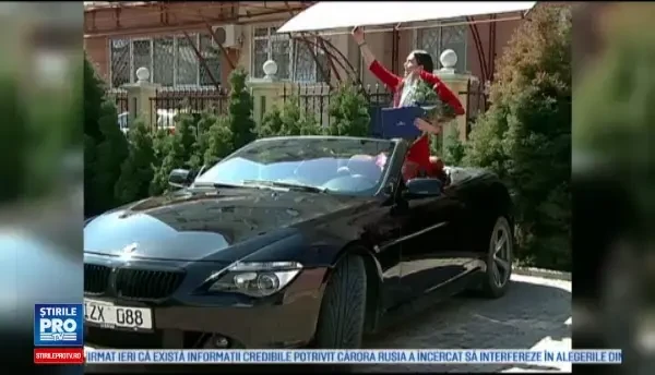 Afacerea pusa la cale in R. Moldova. Tinerele isi pot inventa un iubit bogat, pentru a se lauda cu el pe Facebook