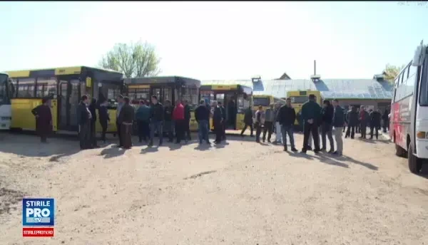 O mie de angajati ai Regiei de Transport Ploiesti au intrat in greva. Tocmai acum cand stie ca omul se duce la cumpararturi