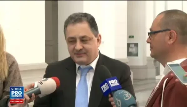 Marian Vanghelie vrea sa plece cu iubita de 1 Mai in Liban. Judecatorii vor decide daca ii dau voie sa iasa din tara