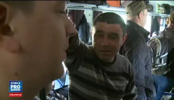 Marele exod de Paste, pe calea ferata: 800 de bilete vandute pentru un tren cu 600 de locuri. Mergem exact ca in India