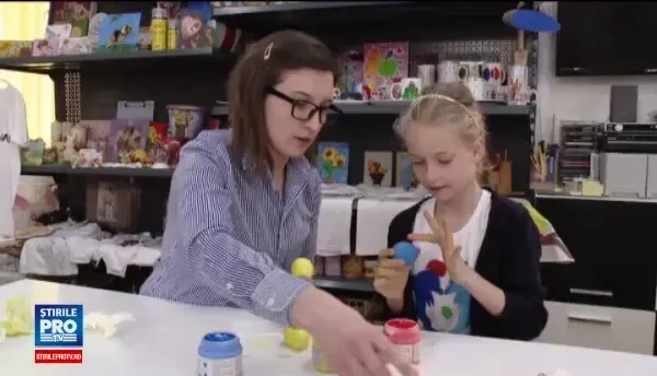 Adeptii stilului bio cauta alternative naturale pentru vopsirea oualor. Cum se obtine verdele si ce culori sunt la moda