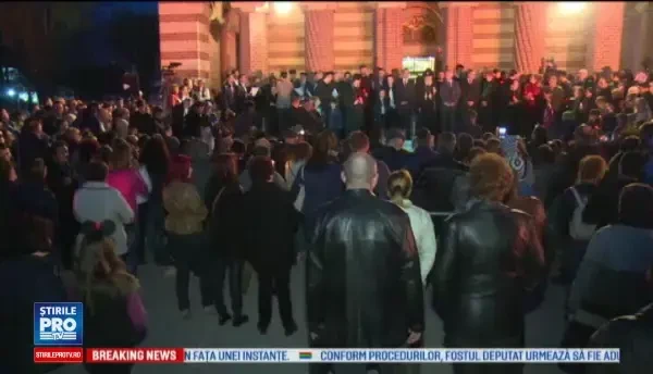 Traditia Caii Luminii de la Targoviste a ajuns la a 18-a editie. Imaginile spectaculoase care i-au fascinat pe turisti