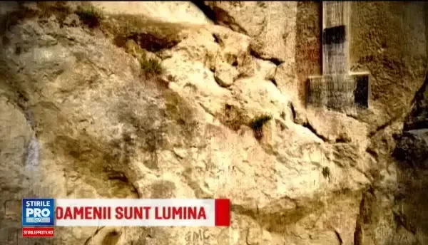 Locul in care un mare actor roman s-a retras si se roaga pentru noi toti. Cine e Parintele Valerian? Un pacatos, tata