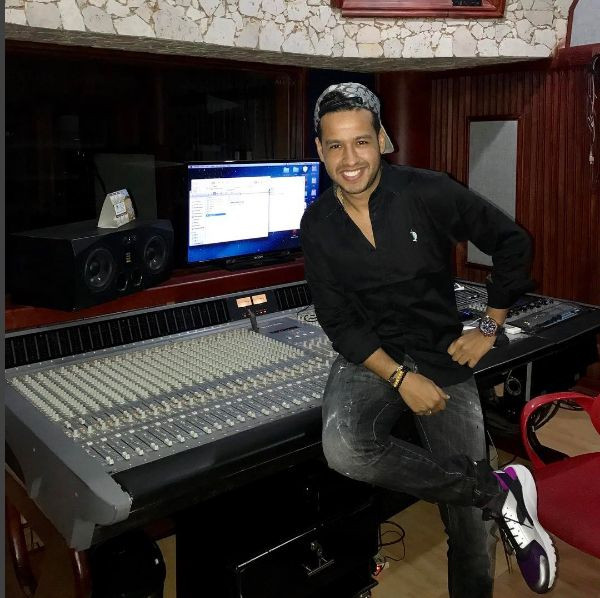 Celebrul cantaret columbian Martin Elias a murit la 26 de ani, in urma unui accident