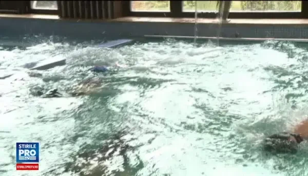 Relaxare deplina pentru turistii care isi petrec minivacanta de Paste la munte. Dupa masa au mers la jacuzzi sau la SPA