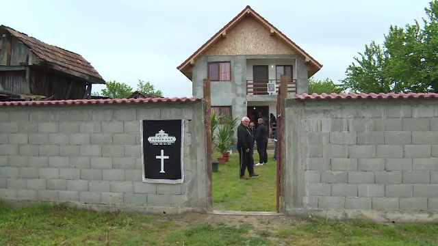 Trupul tinerei de 24 de ani, ucisa in Spania de iubitul ei roman, a ajuns in tara. "A zis ca o sa o ia dintr-o zi sfanta"