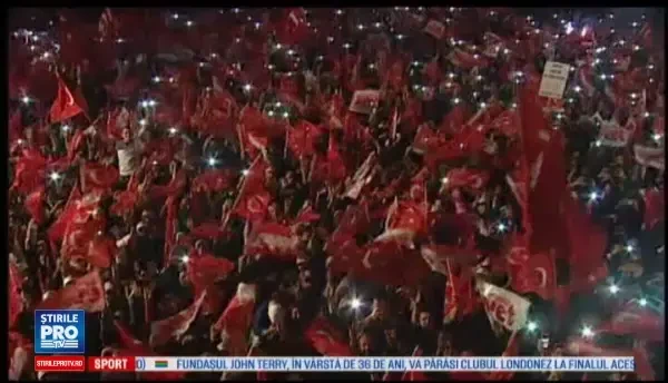 Pedeapsa cu moartea, primul obiectiv al lui Erdogan dupa referendum. Starea de urgenta prelungita cu 3 luni in Turcia