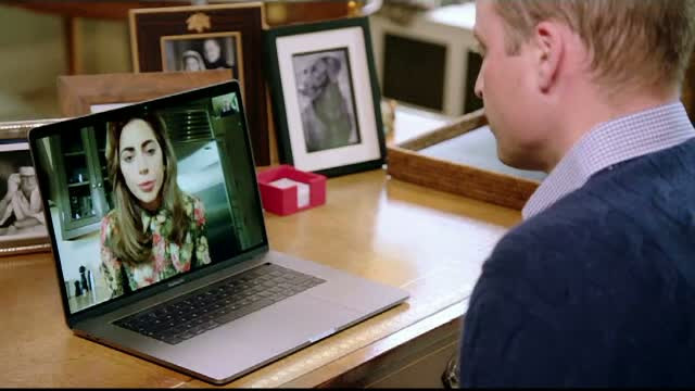 Printul William si Lady Gaga si-au unit fortele intr-o campanie dedicata sanatatii mintale. Mesajul transmis de cei doi