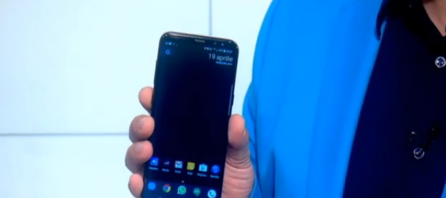 Apple ar lansa in toamna 3 telefoane. Ecranele de pe viitoare iPhone ar putea fi Oled iar furnizor ar fi chiar Samsung