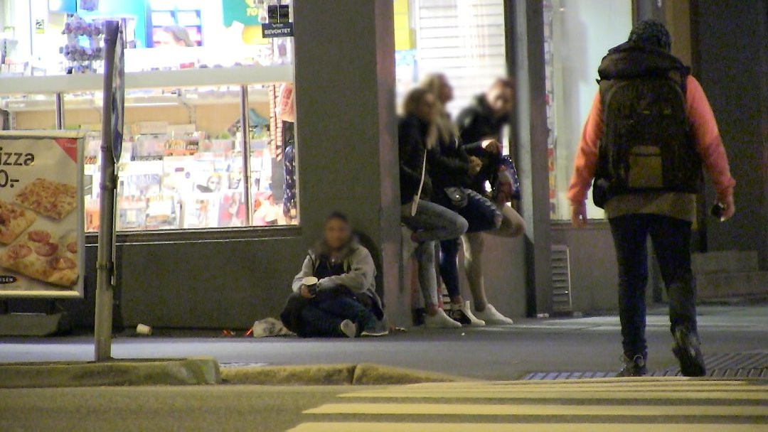 Cersetoarele romance devin prostituate in timpul noptii, in Norvegia. Ancheta care a starnit revolta