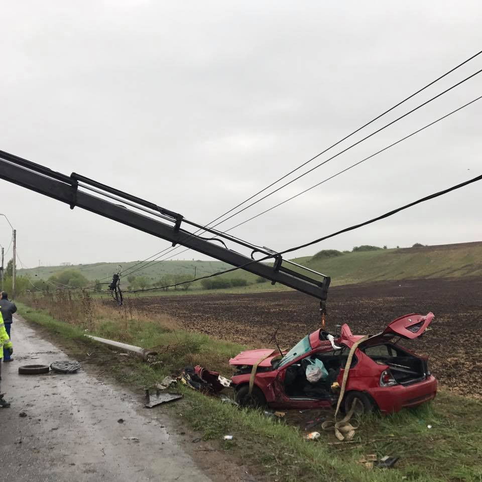 Un tanar de 21 de ani a decedat, in urma unui accident extrem de grav produs pe soseaua Hunedoara-Deva