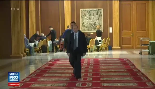 Amendamentele lui Traian Basescu la legea Gratierii nu sunt acceptate nici chiar de PMP. Ce legatura ar avea cu Elena Udrea