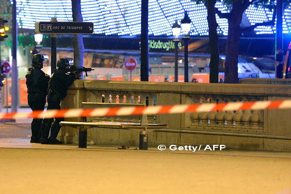 Atacul de pe Champs Elysees ar putea sa influenteze alegerile prezidentiale: "Intareste votul pentru extrema dreapta"