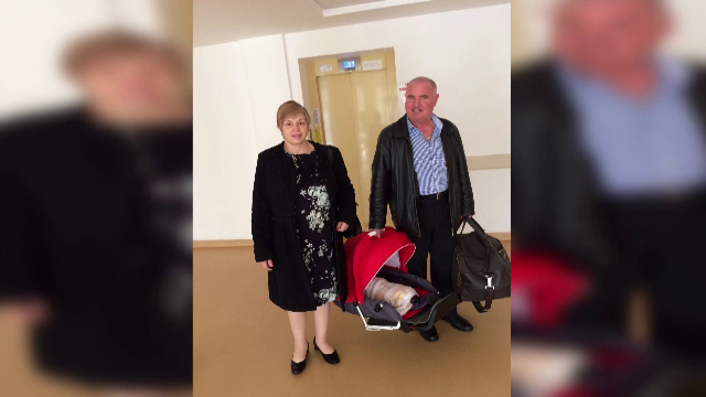 Au avut curajul "sa o ia de la capat", la 52 de ani, dupa ce si-au pierdut unicul fiu la "Colectiv". Povestea familiei Buca