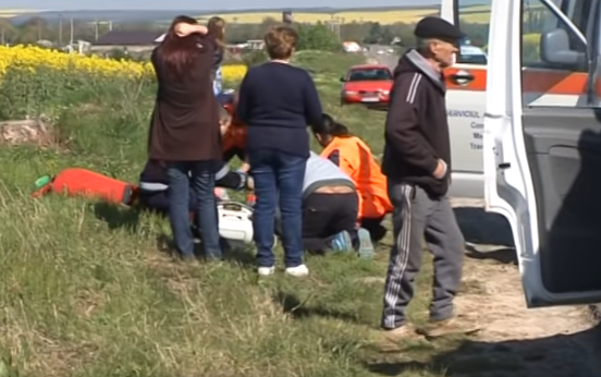 Copil de 3 ani mort intr-un accident, in Teleorman, in timp ce parintii isi faceau selfie in lanul de rapita