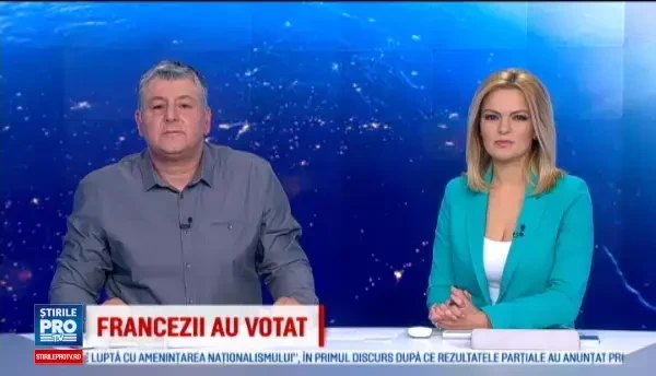 Alegeri prezidentiale Franta, portretele lui Emmanuel Macron si Marine Le Pen. Sunt un razboinic vs. Candidata poporului