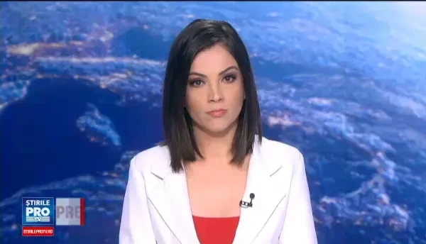 Un copil de doi ani a cazut intr-un put foarte ingust si adanc de 16 metri. Salvatorii folosesc un aparat experimental