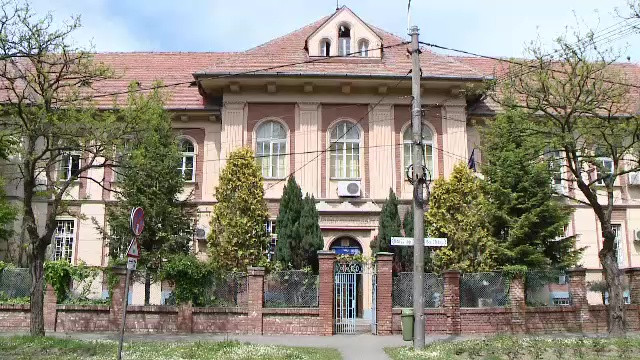 Elevii unei scoli din Timisoara nu mai fac matematica din ianuarie, pentru ca nu au profesoare. Parinte: "Nu au nicio nota"