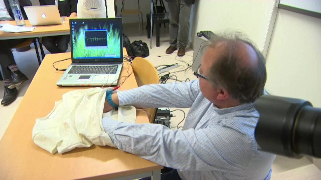 Tricoul care ar putea revolutiona viata pacientilor si a asistentelor. Ce date poate inregistra