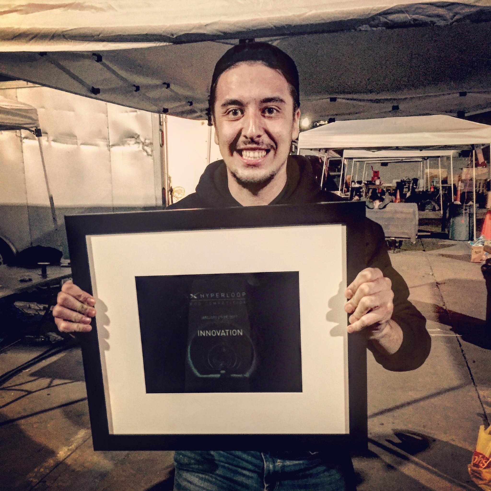 Denis Tudor, studentul roman care munceste la viitorul trenului de hiper-viteza, a luat locul 1 la Inovatie in SUA