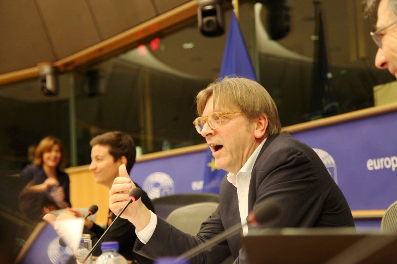 Lider european, catre Viktor Orban: Vrei fondurile europene, dar nu si valorile europene. Parca s-au intors Stalin si Brejnev