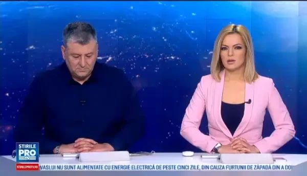 Un barbat a ramas blocat in propria masina, in urma unui accident violent provocat de o soferita care a intrat pe contrasens