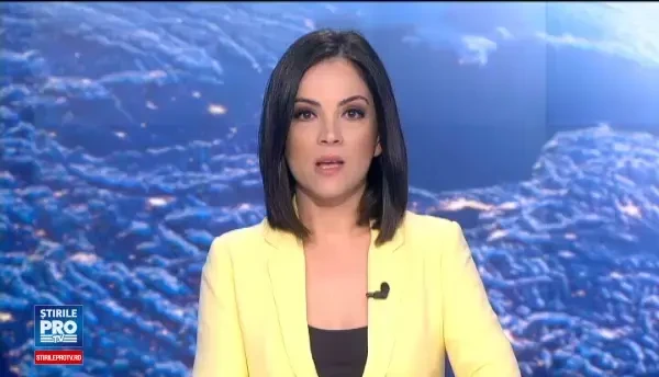 Accident grav in Suceava, surprins de camere. Un motociclist a fost lovit in plin de o masina