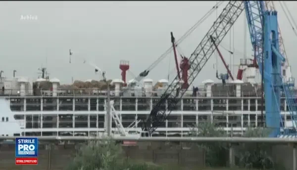 O nava rusa de spionaj s-a scufundat in Marea Neagra dupa impactul cu un cargou incarcat cu berbecuri, plecat din Romania