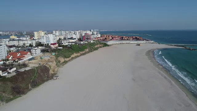 In Capitala, vremea se mentine calda pana duminica, cand va ploua. Care este prognoza pentru 1 Mai