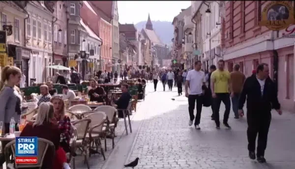 Brasovul sarbatoreste nu numai 1 Mai, ci si zilele orasului: petreceri culinare, degustari de vinuri si hore in aer liber