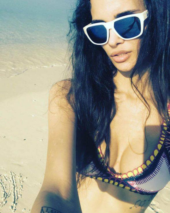 Tanara luata cu targa de pe plaja din Mamaia dupa ce s-a imbatat. Cum au gasit-o