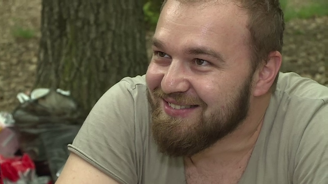 Regula unor tineri iesiti la primul gratar de anul acesta la Cernica: "Cine pune mana pe telefon plateste toata masa"