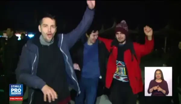 Focuri de tabara si dans pe nisip. Cum arata distractia de 1 mai in Vama Veche