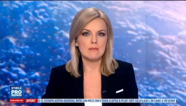 Incendiul de la mansarda unui hotel de cinci stele din Sinaia a fost stins dupa aproape patru ore. VIDEO