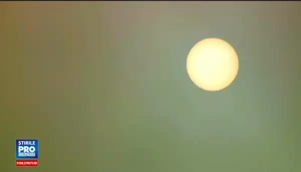 Atmosfera boema, focuri de tabara si oameni zambitori. Cum arata distractia de 1 mai in Vama, in ciuda vremii capricioase